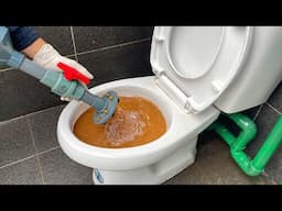 Few people know this secret!Unclog the toilet with PVC pipe and old car valve,great idea