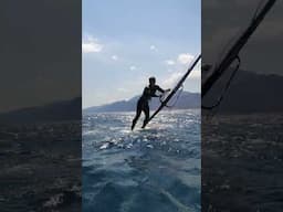 Windsurfer does the Flick Flack 🤩🤪