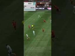 Lionel Messi Marvelous Dribble 02/11/2024