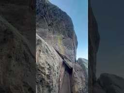 “Fast train” Beautiful climb 🥵🔥🫨TGV First ascent: George Squibb 1992 #rockclimbing #bouldering