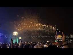 Sydney Harbour welcomes 2025 with Fireworks display ✨