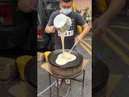 A huge peanut pancake famous in Malaysia!!!