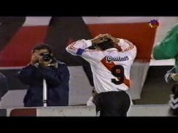 Era para CERRAR el Estadio! casi GOL de Enzo Francescoli (1996)