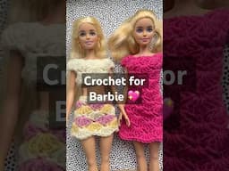 Free crochet patterns for Barbie doll clothes. Make tops, skirts & dresses in minutes #easycrochet