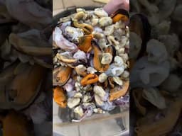 How to Make a Quick Seafood Potjie #seafood #Potjierecipe