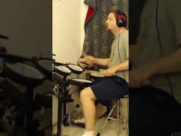 Jamming out to a totally non-sus song #drums #isuck #urpretty