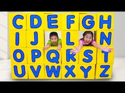 Annie and Johnny Learn ABC English Alphabets Box together_Team-up Lesson