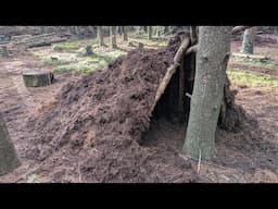 Primitive Bushcraft Shelter  - Debris Survival shelter