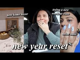 New Year reset vlog // New fitness goals, Target home decor haul, velvet nails & more