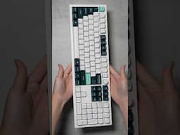 Keychron Q6 HE QMK Wireless Keyboard in Shell White!