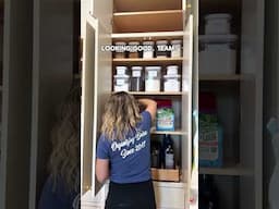 Come to work with us as #professionalorganizers! #tidystyle #organizedhome #organizedspace #pantry