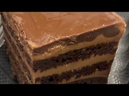 Trying Olive Garden Chocolate Lasagna Cake