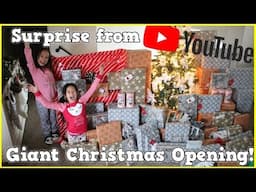 CHRISTMAS MORNING SPECIAL OPENING PRESENTS! GIFTS FROM YOUTUBE!