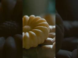 Looks Delicious! | Using an airbrush colour a replica 'monoka' (bean paste-filled wafer sweet.