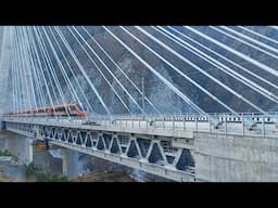 History Created 🔥 Vande Bharat Crossing India's First Cable Stayed Rail Bridge "Anji Khad Bridge"