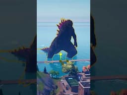 Godzilla Destroys Tilted Towers in Fortnite!