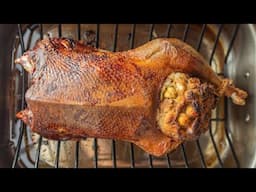 Whole Roasted Christmas Goose with Gravy