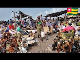 RURAL VILLAGE MARKET DAY IN TOGO/ BENIN BORDERS WEST AFRICA.