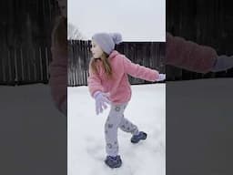 Evan Storm Snowball Fight Against Bigfoot #EvanStorm #SnowballFight #Bigfoot