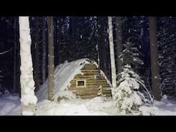 I'M BUILDING A LOG CABIN IN THE WINTER FOREST. SNOWFALL CAUGHT ME HERE