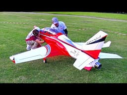 WOW !!! STUNNING !!! HUGE RC VIPERJET AEROBATICS / SCALE MODEL TURBINE JET / FLIGHT DEMONSTRATION !!