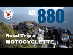 Altitude 880 - Road Trip à Motocyclette - Villages Perchés