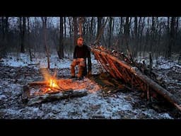 Bushcraft Winter Camping in Snow | Building Survival Shelter