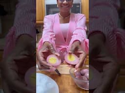 OMG 😱 Guess what I used to make the pink yolks?