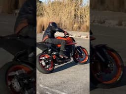 Drift test with my new stunt beast: the KTM 990 DUKE #stuntbike #stunt #drift