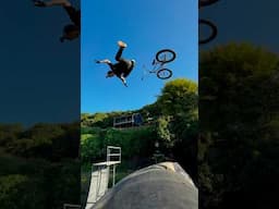 World’s First Quintuple Tailwhip Backflip on BMX!