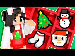 🎄Minecraft BUT Every Room is a Different CHRISTMAS EMOJI