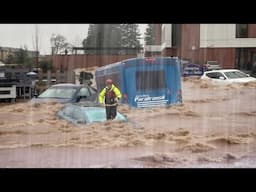 5 Minutes ago in California! River overflow,flood sweeps away homes and cars in California